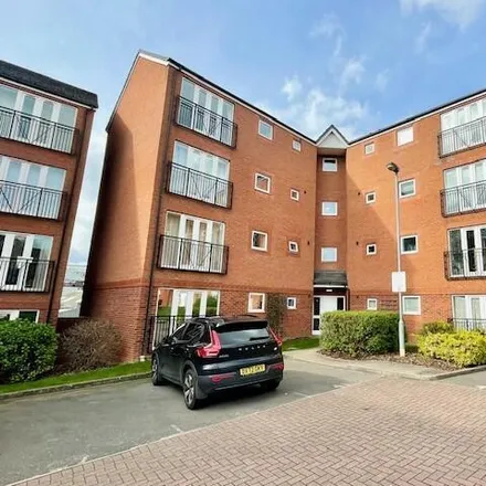 Rent this 2 bed room on Aintree House in Terret Close, Walsall