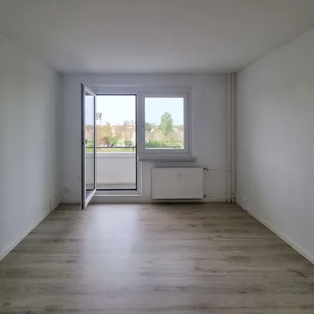 Rent this 2 bed apartment on Bruno-Taut-Ring in 39130 Magdeburg, Germany