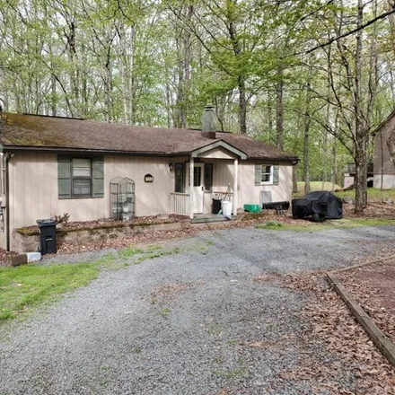 Rent this 3 bed house on 107 Cherry Hill Circle in Fawn Lake Forest, Lackawaxen Township