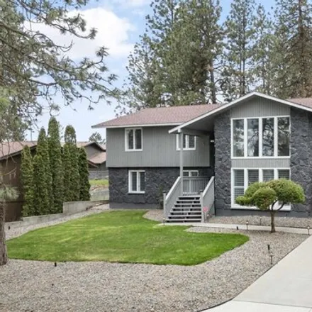 Buy this 5 bed house on 5017 North Northwood Drive in Spokane County, WA 99212
