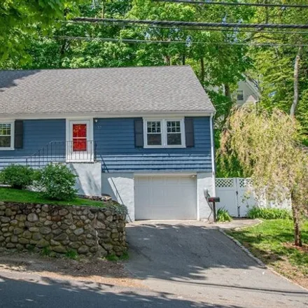 Rent this 3 bed house on 17 Chestnut Street in Lindenwood, Stoneham