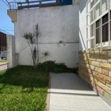 Buy this 3 bed house on París 1801 in Partido de La Matanza, 1785 Isidro Casanova