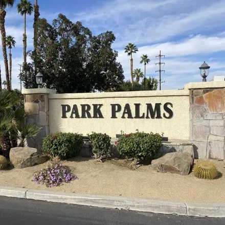 Image 2 - 144 Willow Lake Drive, Palm Desert, CA 92260, USA - Condo for rent