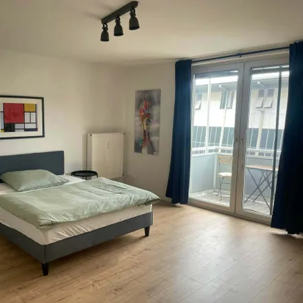 Image 5 - Body & Beach Schön, Töngesgasse 31, 60311 Frankfurt, Germany - Room for rent