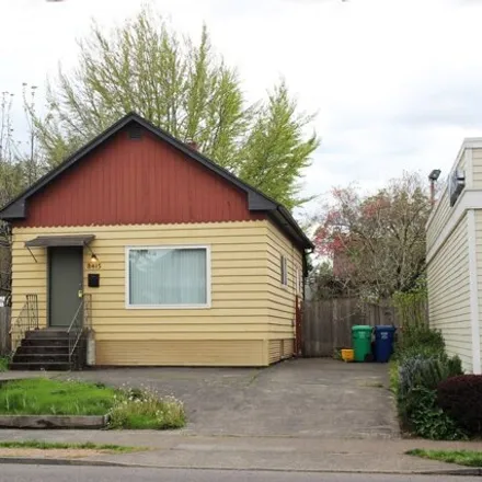 Image 1 - 8415 Se 17th Ave, Portland, Oregon, 97202 - House for sale