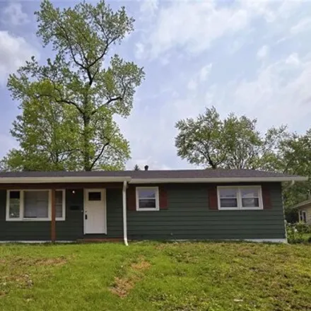 Buy this 3 bed house on 26 Forestwood Drive in Ferguson, MO 63135