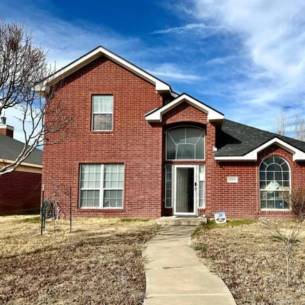 Buy this 6 bed house on 1018 Pikes Peak Drive in Amarillo, TX 79110