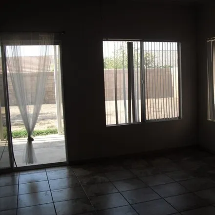 Image 6 - Racquet Lane, Palmdale, CA 93551, USA - House for rent