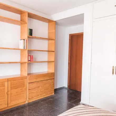 Rent this 4 bed room on Dr. Gabriel Serrano in Carrer del Gravador Esteve, 46005 Valencia