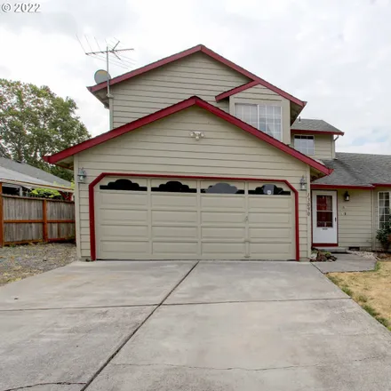Buy this 3 bed house on 13090 Southeast Glenwood Street in Portland, OR 97236