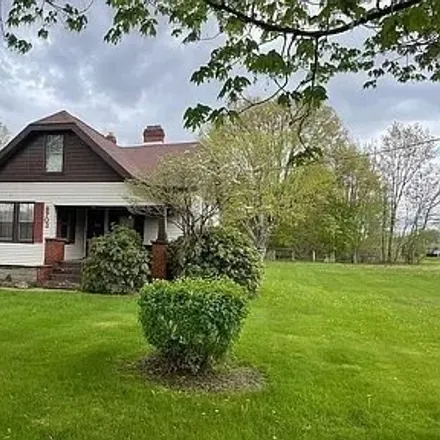 Image 2 - 8747 East Market Street, Howland Center, Howland Township, OH 44484, USA - House for sale