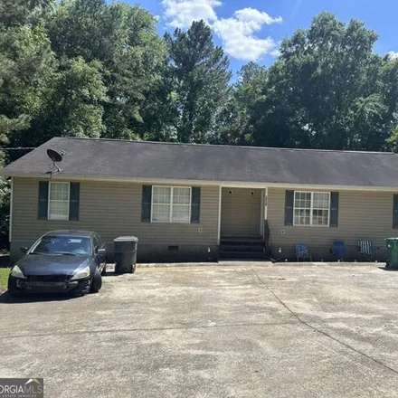 Buy this 2 bed house on Grandview Drive in Milledgeville, GA 31061