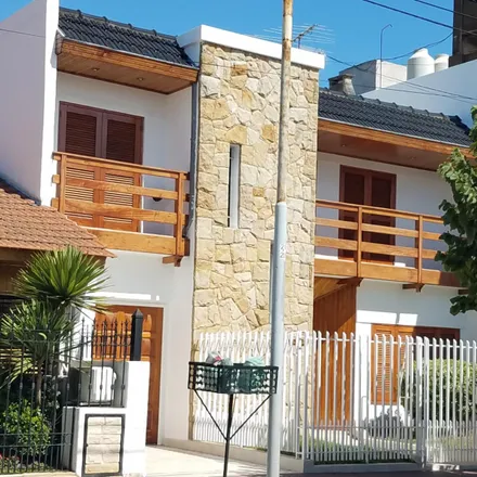 Buy this studio house on Coronel Brandsen 1034 in Partido de La Matanza, B1704 FLD Ramos Mejía