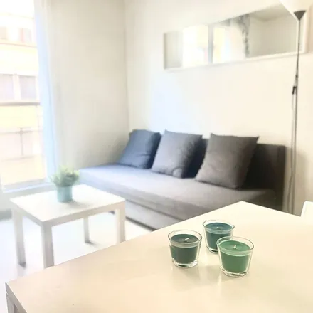 Image 3 - 105 Boulevard Baille, 13005 Marseille, France - Apartment for rent