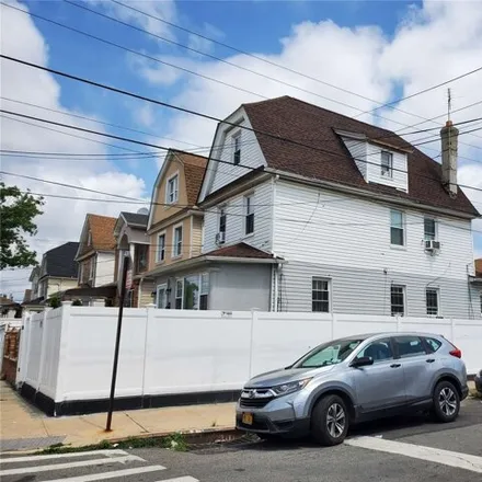 Image 4 - 164-02 107th Ave, Jamaica, New York, 11433 - House for sale
