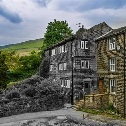 Buy this 2 bed townhouse on Carr Lane in Diggle, OL3 5ND