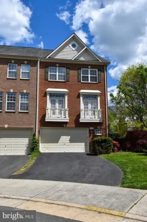 Image 2 - 12523 Royal Wolf Place, Fairfax County, VA 22030, USA - House for sale