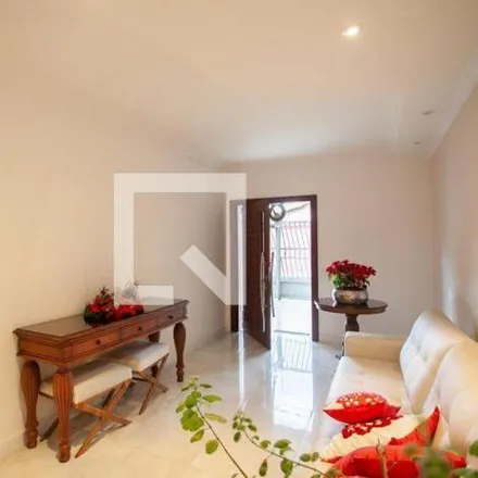 Buy this 5 bed house on Rua Vereador Orlando Bonfim in Planalto, Belo Horizonte - MG