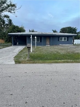 Image 1 - 1439 Mandel Road, Whiskey Creek, Lee County, FL 33919, USA - House for sale