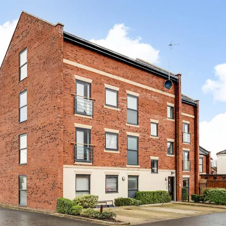 Rent this 2 bed apartment on Cambrian Road in Chester, CH1 4HN