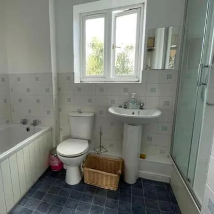 Image 6 - 76 Albany Gardens, Colchester, CO2 8HU, United Kingdom - Room for rent