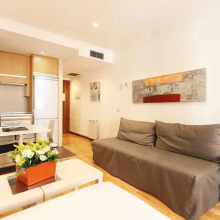 Image 6 - Calle Valeria, 10, 28007 Madrid, Spain - Apartment for rent