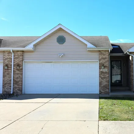 Rent this 2 bed townhouse on 8732 Madison Street in Merrillville, IN 46410