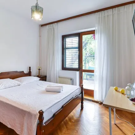 Rent this 1 bed apartment on 23211 Općina Pakoštane