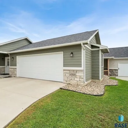 Buy this 2 bed house on 4515 West 34th Street North in Sioux Falls, SD 57107