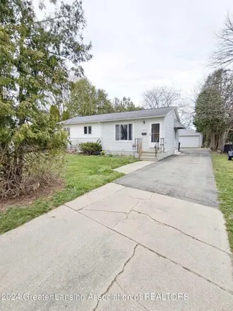 Buy this 3 bed house on 711 Ash Street in Owosso, MI 48867