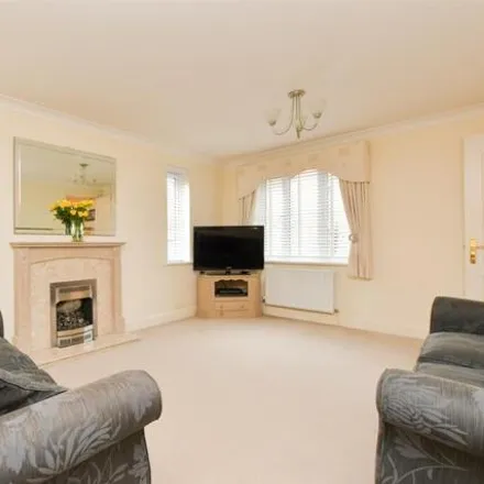 Image 2 - Shaw Close, Penenden Heath, ME14 5DN, United Kingdom - House for sale