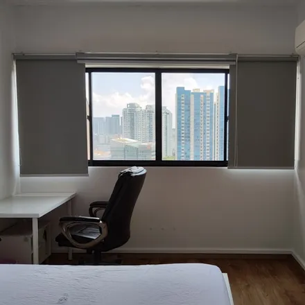 Rent this 1 bed room on 639 Hindoo Road in Rowell Court, Singapore 200639