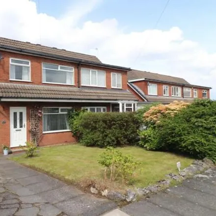 Buy this 3 bed duplex on Clitheroe Drive in Walshaw, BL8 2JU