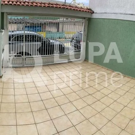 Rent this 3 bed house on Rua Piatá 625 in Vila Isolina Mazzei, São Paulo - SP