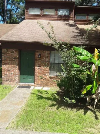 Rent this 2 bed condo on 1308 High Road in Tallahassee, FL 32304