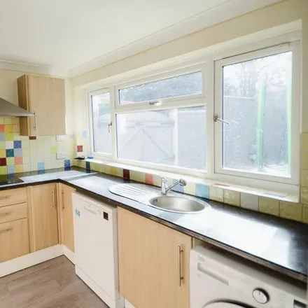 Image 3 - Ariel View, Lowfield Road, Reading, RG4 6NJ, United Kingdom - House for rent