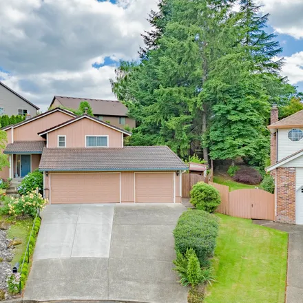Buy this 3 bed house on 10500 Northeast 38th Court in Vancouver, WA 98686