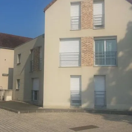 Rent this 2 bed apartment on 1 Rue de la Sirène in 41200 Romorantin-Lanthenay, France