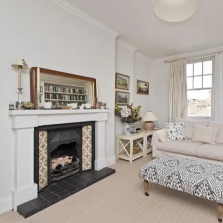 Image 2 - 27 Avonmore Road, London, W14 8RP, United Kingdom - Apartment for sale