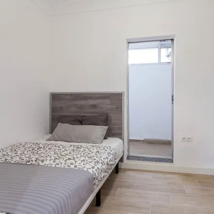 Image 1 - Carrer de la Floresta, 46023 Valencia, Spain - Room for rent