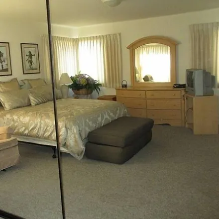 Rent this 3 bed condo on San Diego