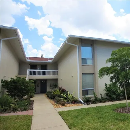 Rent this 2 bed condo on 2121 Wood Street in Sarasota, FL 34237