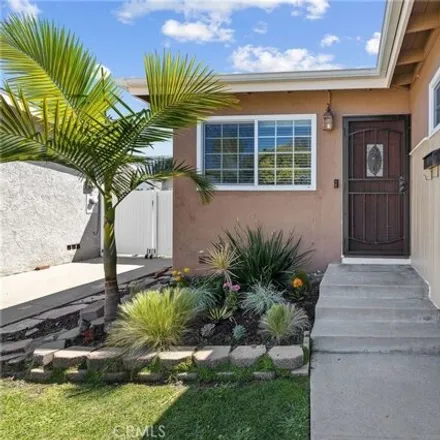Image 2 - 1576 West 247th Place, Los Angeles, CA 90710, USA - House for sale