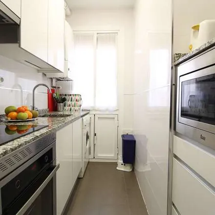 Image 2 - Caixabank, Calle de Jaén, 29039 Madrid, Spain - Apartment for rent