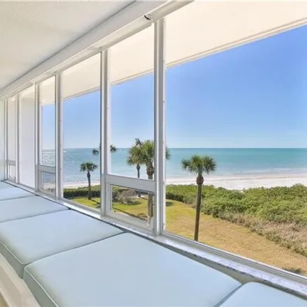 Image 3 - Sands Point Conominiums, Sands Point Road, Longboat Key, Sarasota County, FL 34236, USA - Condo for rent