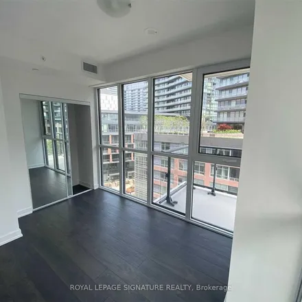 Image 4 - 38 Iannuzzi Street, Old Toronto, ON M5V 0C8, Canada - Apartment for rent