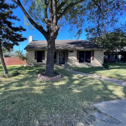 Image 2 - 9304 Dumfries Drive, Dallas, TX 75227, USA - House for sale