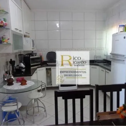 Buy this 3 bed apartment on Rua Carneiro Leão in Vila Scarpelli, Santo André - SP