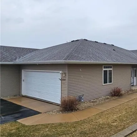 Buy this 2 bed townhouse on 4205 Red Hawk Drive Southeast in Rochester, MN 55904