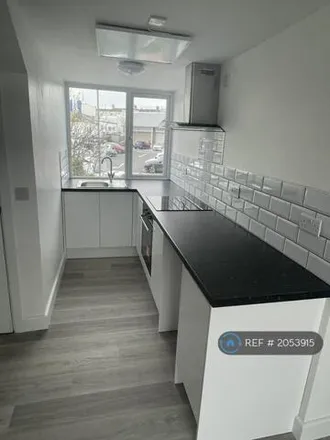Image 1 - Harbour Chippy, 46-48 Fore Street, Newquay, TR7 1LP, United Kingdom - Apartment for rent